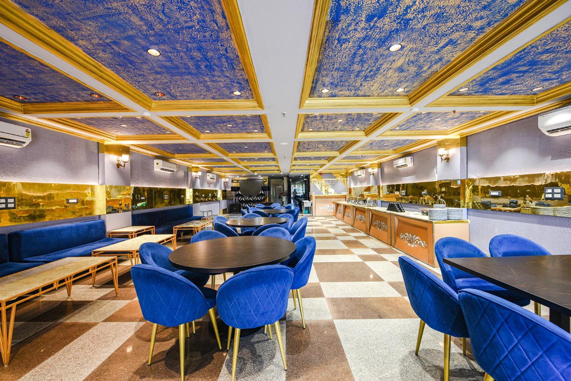 Fabhotel Prime Apple Tree Residency New Delhi Bagian luar foto