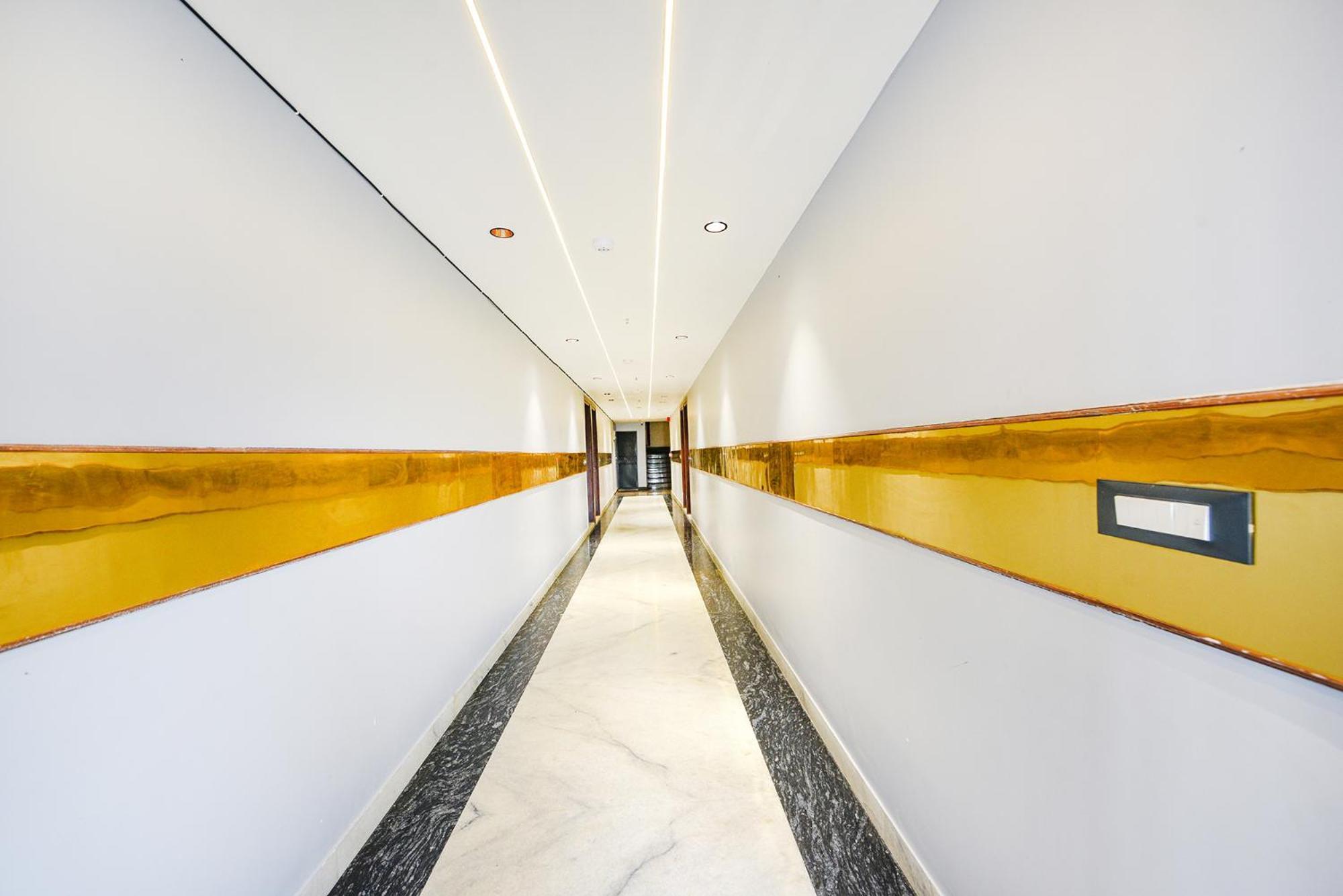 Fabhotel Prime Apple Tree Residency New Delhi Bagian luar foto